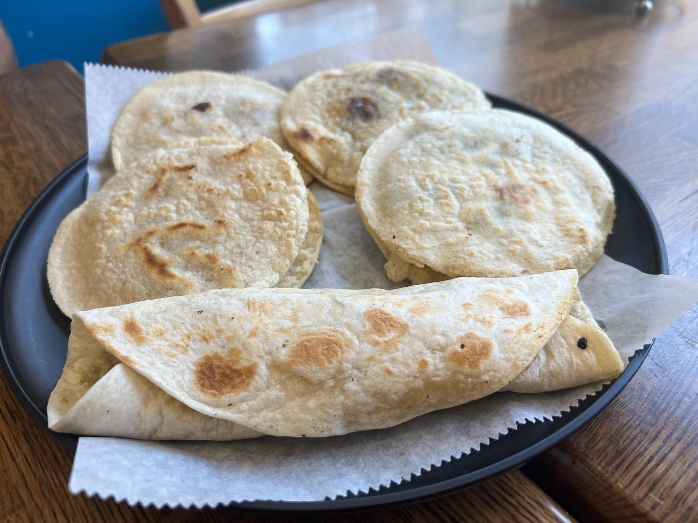 Chicharron Prensado en Salsa Roja